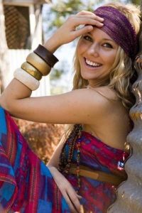 small_Ideas_for_Wearing_Bandanas_this_Summer_fustany_8